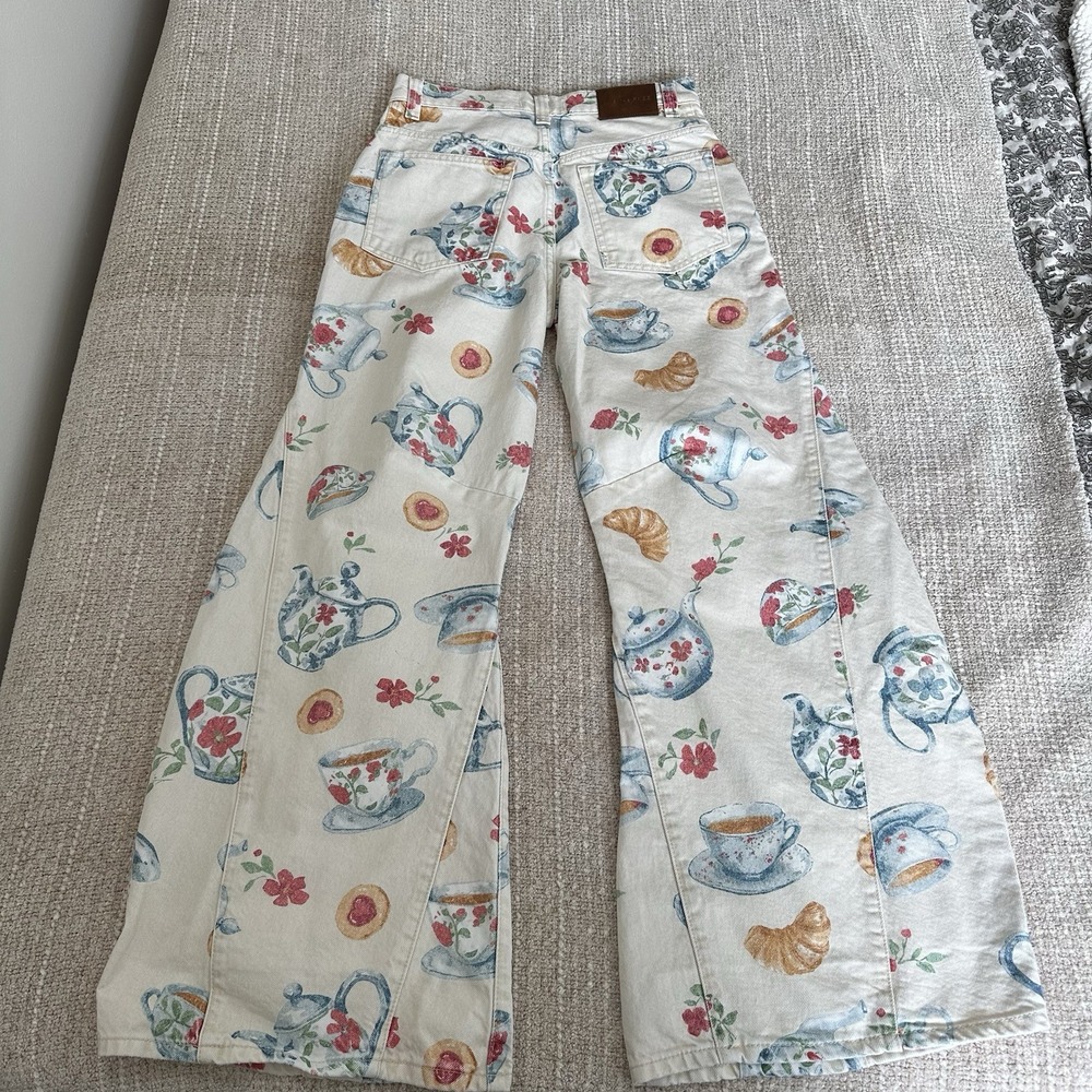 Free People Eden Brunch Jeans Size 26 Printed Barrel Teapot Croissant Sold Out - Picture 6 of 15